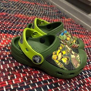 ninja turtle toddler crocs